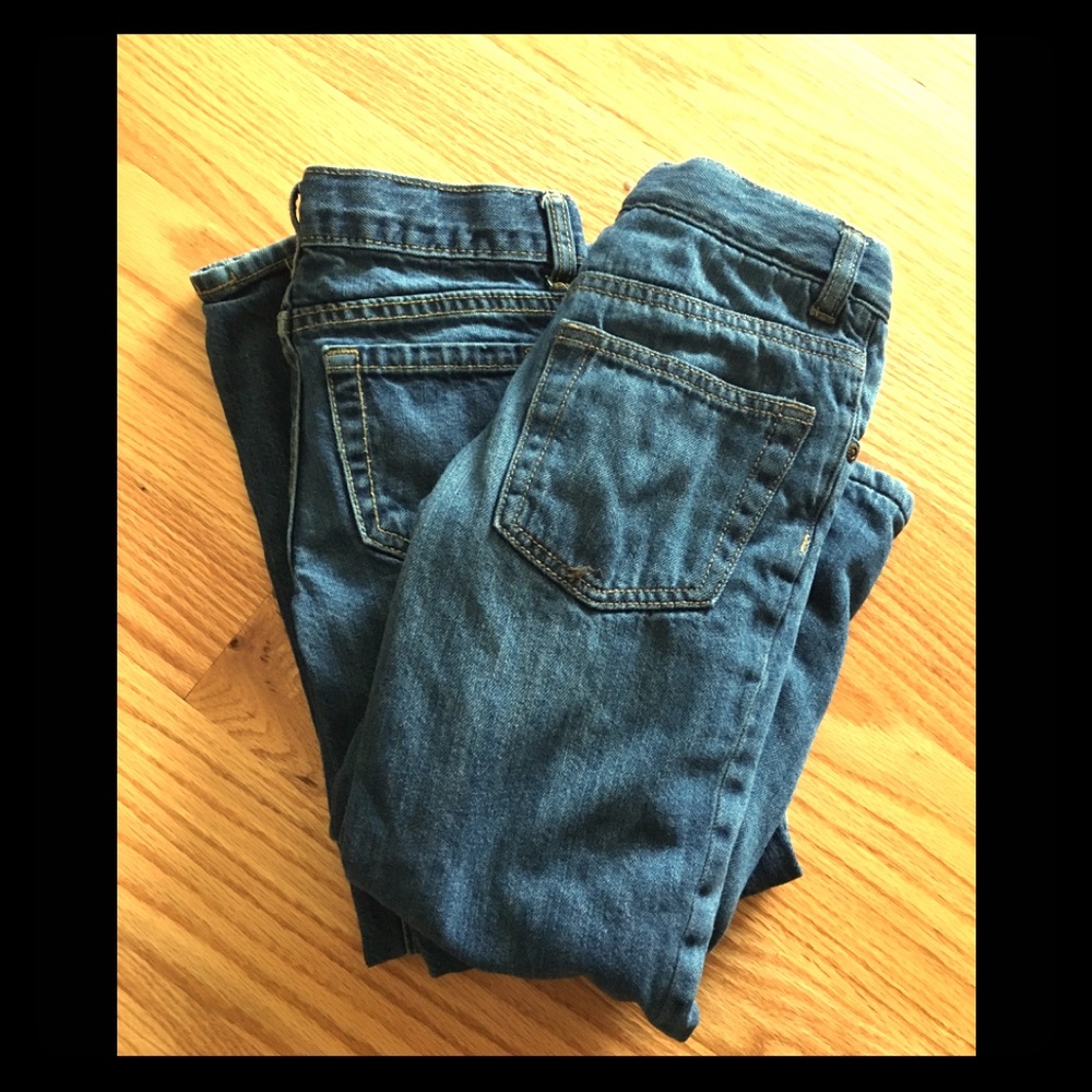 Bundle of 2 — boys size 6 straight leg jeans